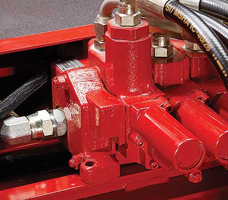 Гидравлическая система HydraFlow®, оснащенная сенсорами нагрузки (Closed Center Load Sensing Hydraulic System)